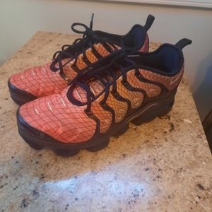 Mens Nike Vapormax Plus Sneakers
